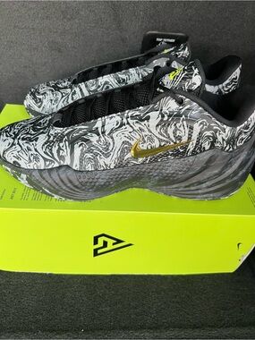 Nike Giannis Freak 8 Etched in Stone Basketball Shoes Black Men's Size 14 NIB!